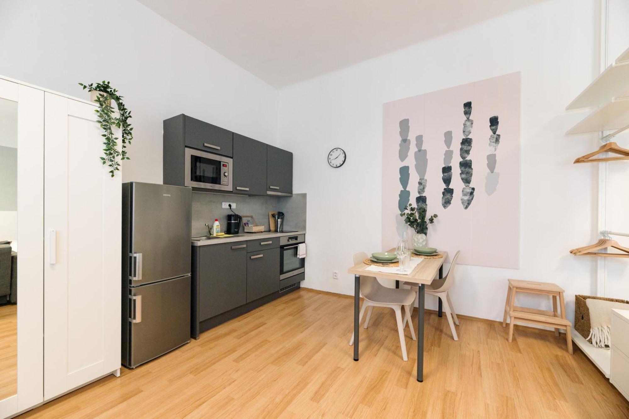 7 Nights Apartments Dominikanske N. Brno Luaran gambar