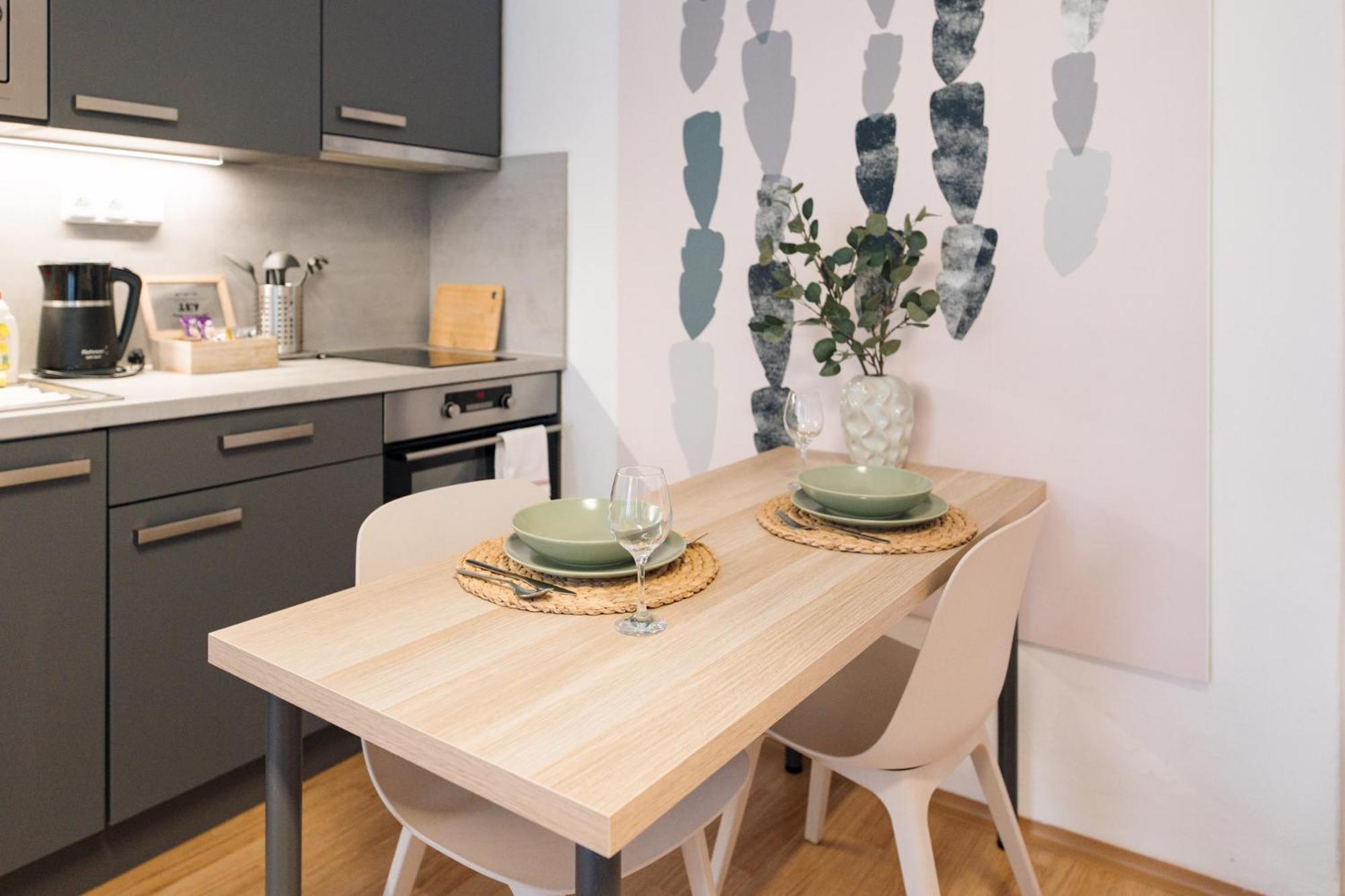 7 Nights Apartments Dominikanske N. Brno Luaran gambar